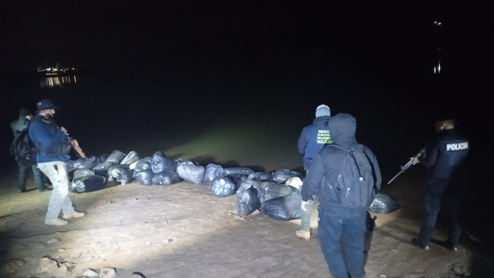 Secuestraron media tonelada de marihuana en Puerto Pinares